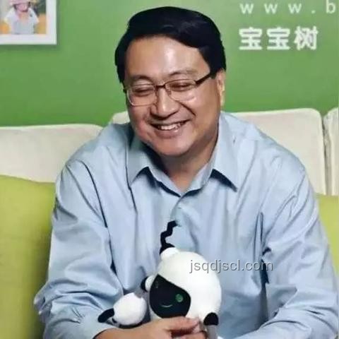 退伍軍人全職爸爸：深夜出走后的創新育兒革命