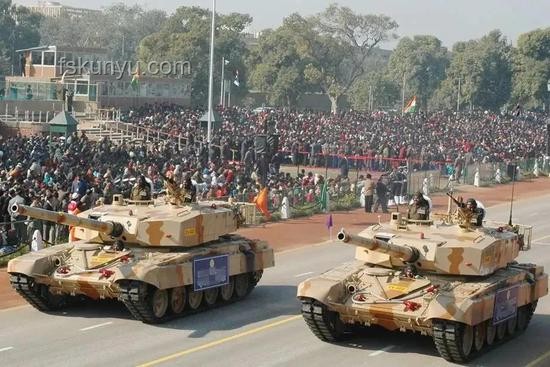 閱兵同日全美爆發“反對國王”抗議：深度剖析特朗普政府面臨的挑戰