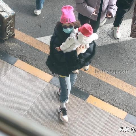 醒醒視界：章子怡攜女上影節，探索親子共創新紀元