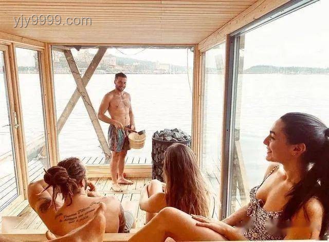 女廁革新：透明挑戰(zhàn)下的創(chuàng)意疏通與隱私重塑，跨界創(chuàng)新實(shí)踐