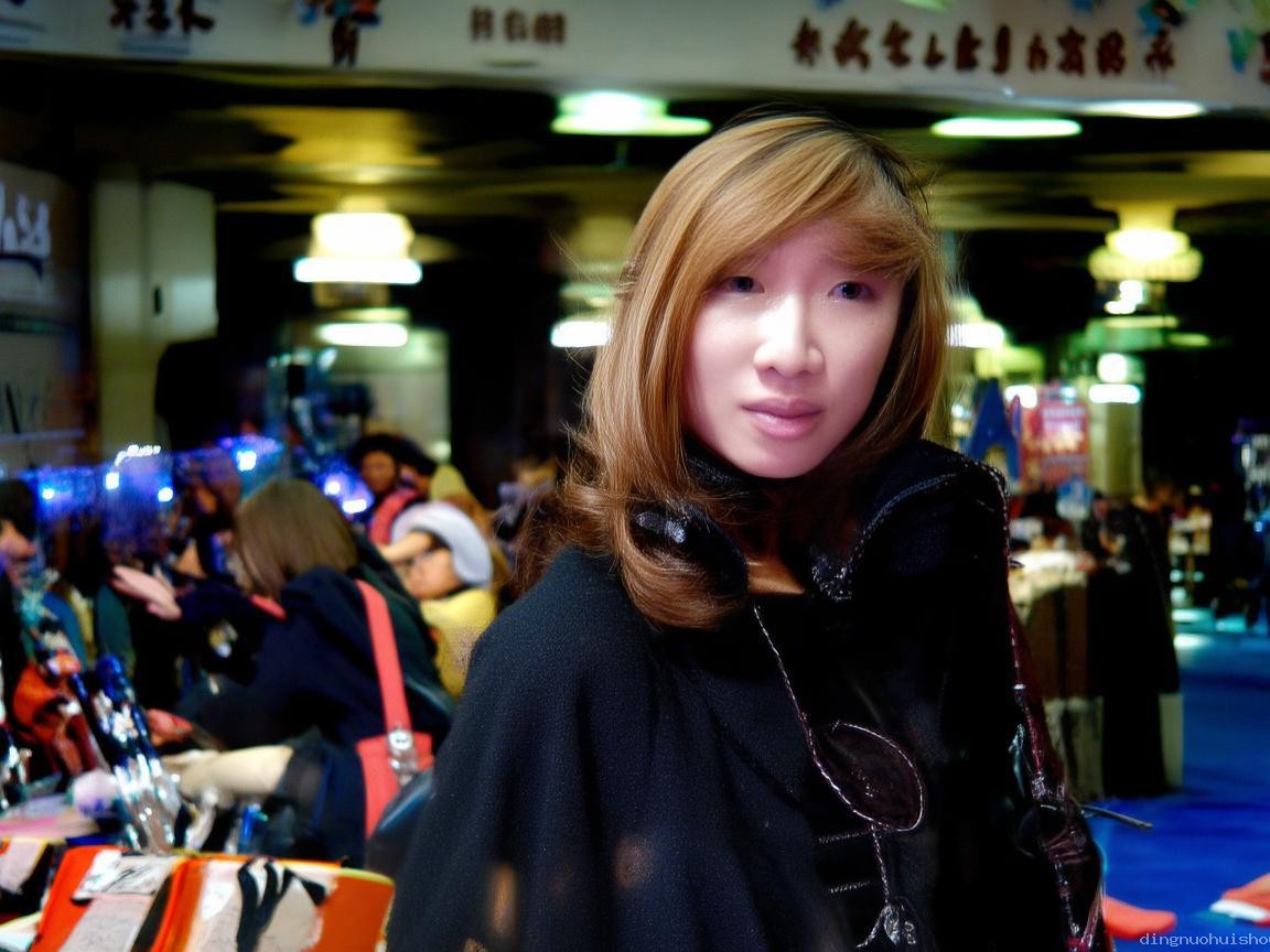 《咸魚飛升》摸臉路透引爆話題，王鶴棣李沁組合未來可期