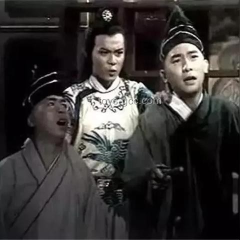 三十兄弟婚禮新風尚：集體最帥套裝，創新慶典演繹