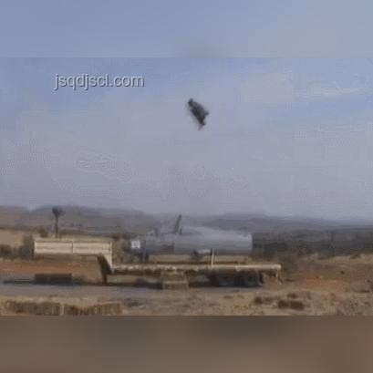 法國總理“陣風”戰機尷尬遭遇：被卡駕駛艙