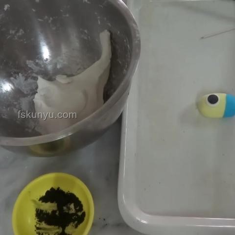 小湯圓與蛋小黃的奇妙遭遇：揭秘偽蛋入侵番外篇