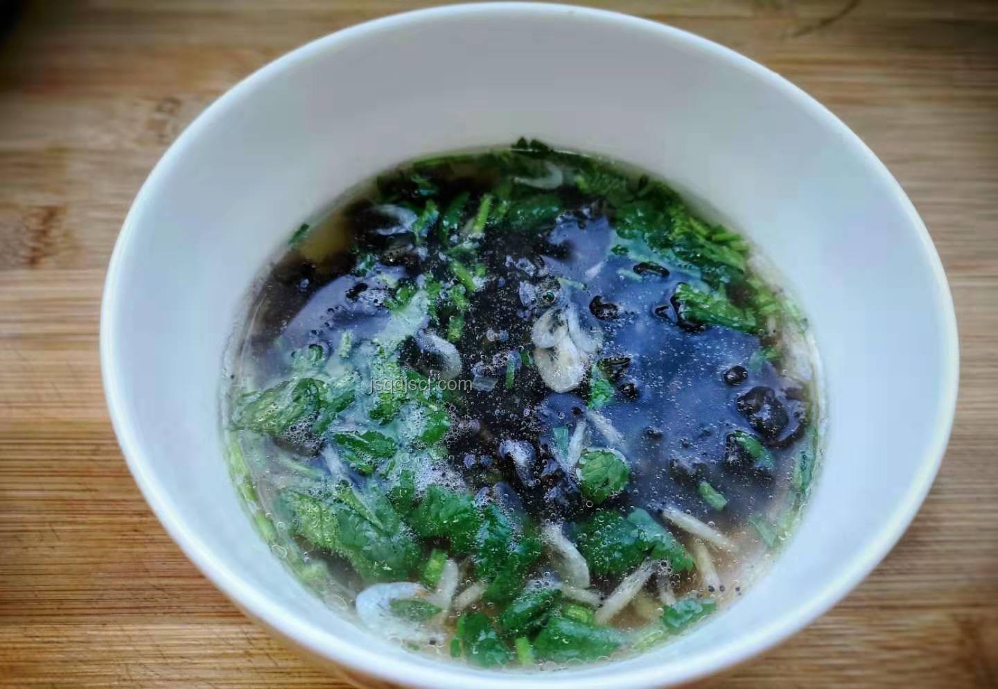 “我被困在了這片餛飩”：莫愁香背后的市場迷局與策略突圍