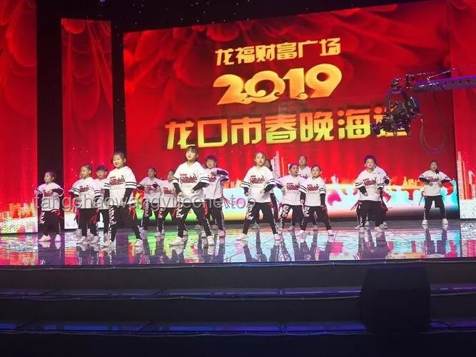 連上7次春晚，感動3億人的美：倒計時中的藝術傳承與挑戰