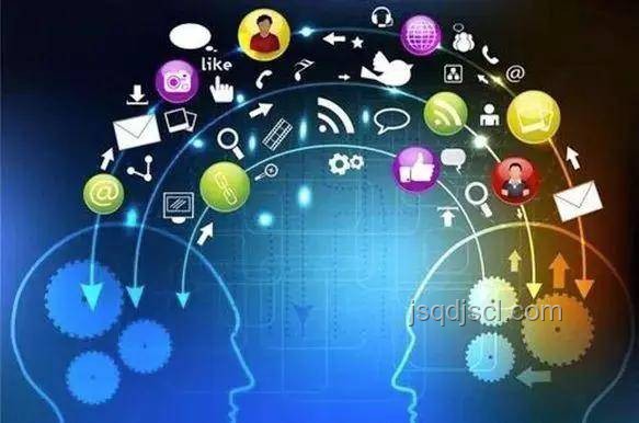 萬能社交法則VS過度分析對方：社交智慧較量