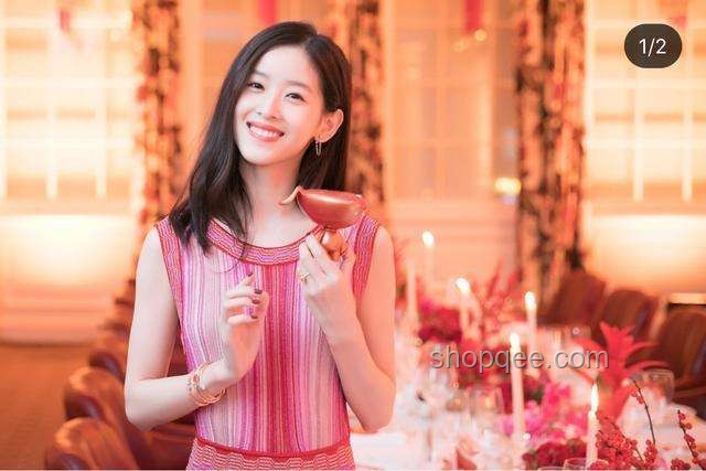酷似林依晨的曼聯女孩：高考出分與跨界創新啟示