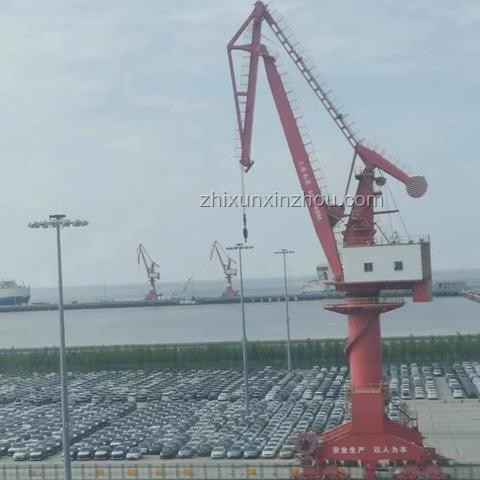 疑似電動車著火事故對比：載3000輛汽車滾裝船燃燒沉沒案例