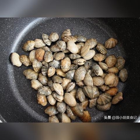 自帶鮮味食材大揭秘，讓你的餐桌美味升級！??,海鮮,鮮美,食材探索,烹飪樂趣