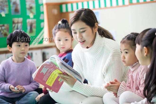 共情教育：與孩子“站在一起”，解鎖心靈枷鎖