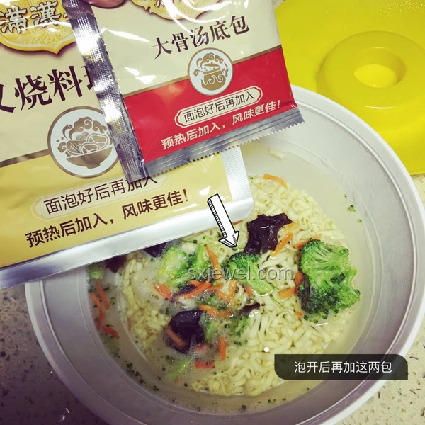 腐乳VS方便面調料：現代食品科技下的鮮味對決