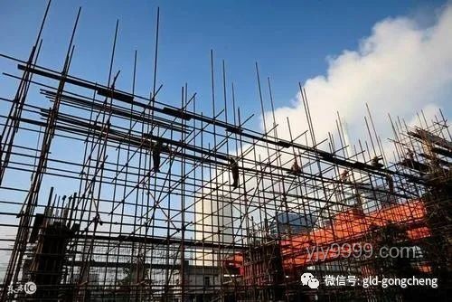 河北建筑業質量監管新趨勢：工人徒手掰斷鋼筋事件后的深度反思