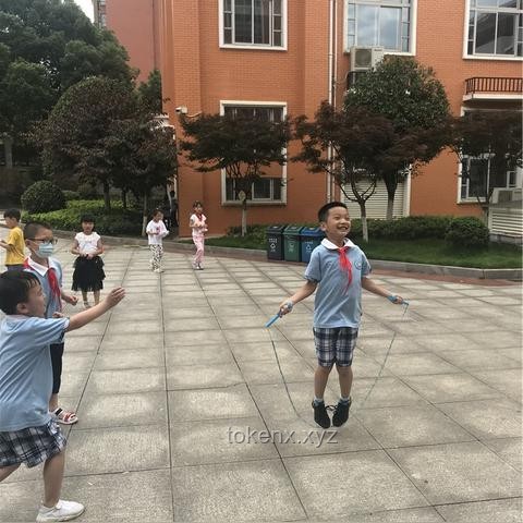 跳繩新玩法：游戲化學(xué)習(xí)，讓幼兒園寶貝秒變跳繩小達(dá)人
