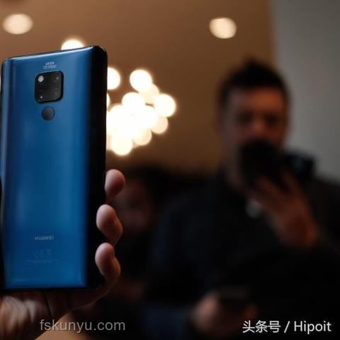 友商價格戰風暴中的小米YU7生存法則