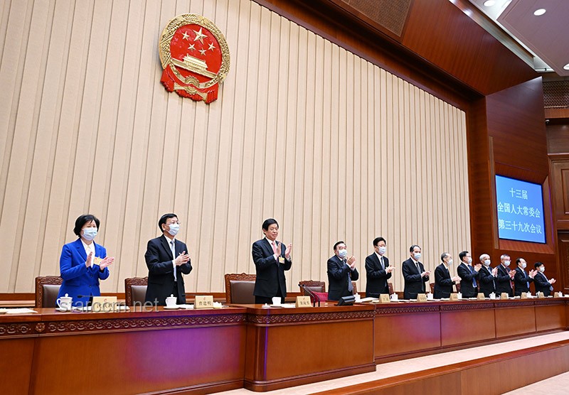 習(xí)近平簽署國(guó)家主席令：實(shí)用指南