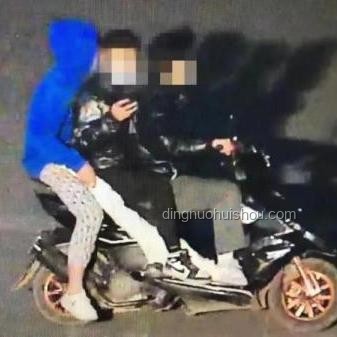 交警私家車高速逼停摩托，官方通報背后的真相?????