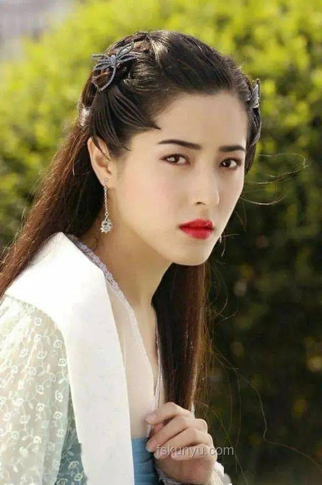 影視劇中美人的驚艷瞬間對比分析：顏值、氣質、演技與角色契合度
