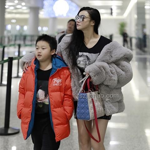 《爸爸去哪兒》軒軒成長案例研究：童星身高變化與公眾關注