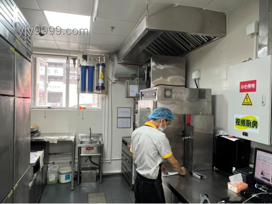 浣熊食堂革新外賣(mài)生態(tài)：集中式廚房的顛覆之旅