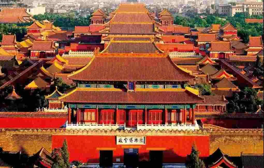 當(dāng)埃及修金字塔時，世界文明的交響曲????