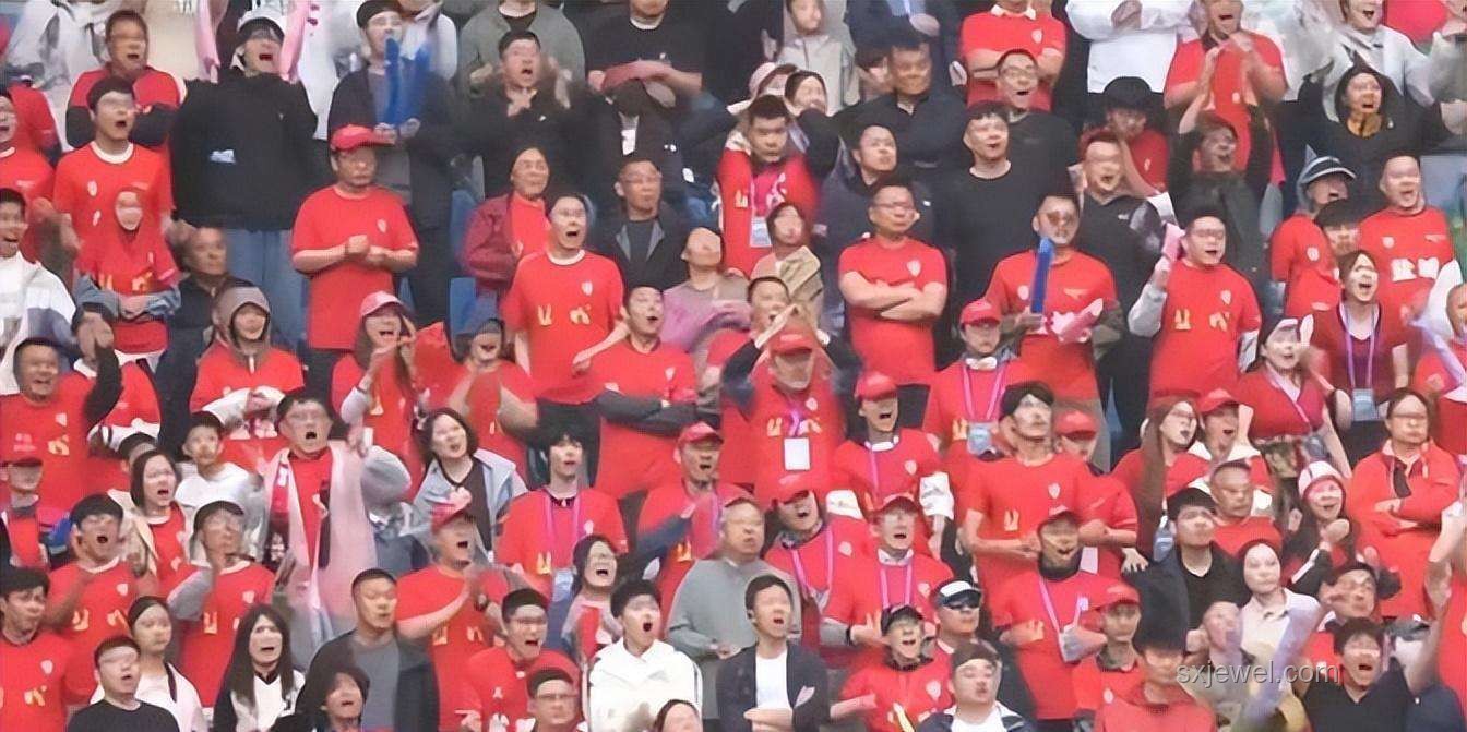 央媒對比國足蘇超：預示中國足球變革新趨勢