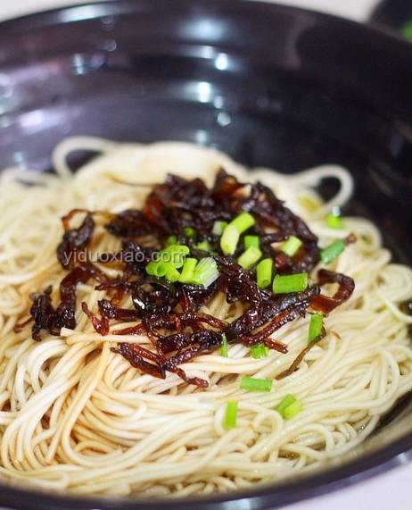 大學生就業指導：蔥燒大排速變蔥油拌面技巧