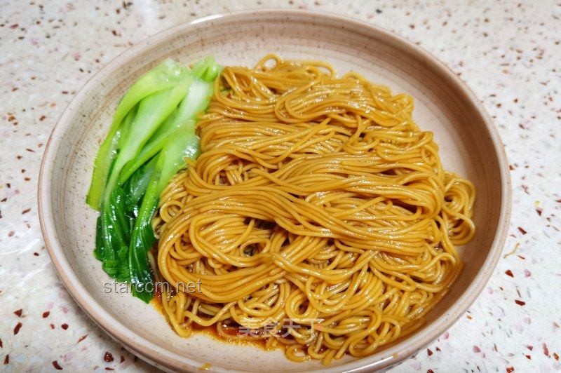 大學生就業指導：蔥燒大排速變蔥油拌面技巧