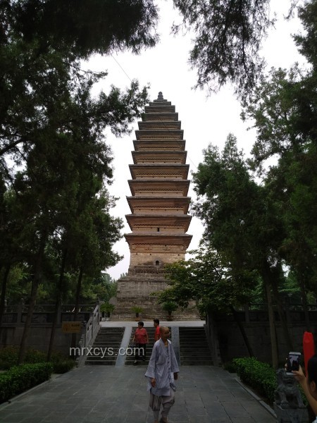 畢業旅行方式對比：用畢業旅行推開世界的門，傳統游與深度游