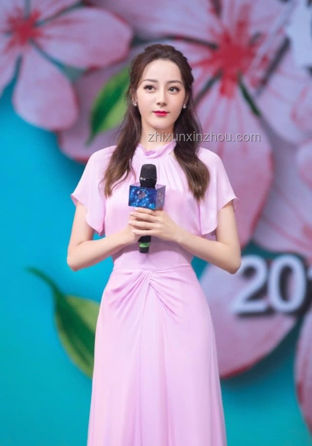 迪麗熱巴引領新中式戀夏風尚解析