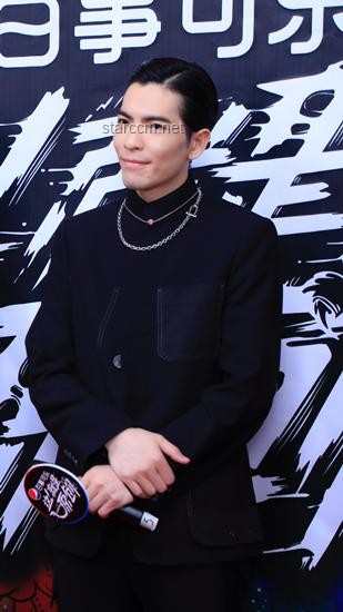 王嘉爾式反駁：如何在國際交流中自信應對誤解