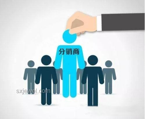 費大廚招聘門檻：本科以下學歷服務(wù)員勿擾背后的職場現(xiàn)象