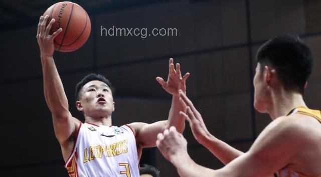 李月汝罰球神準，WNBA內線新星閃耀