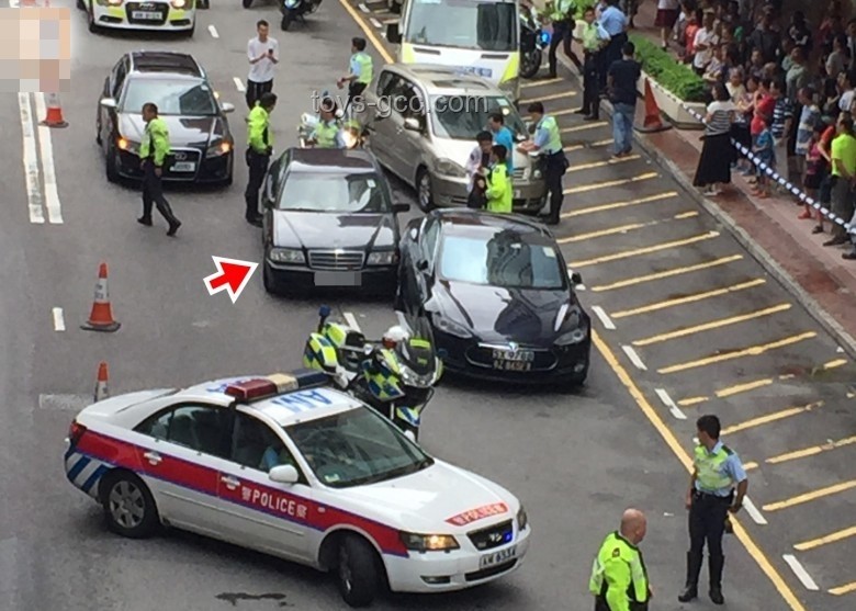 美國警車追逐事件透視：公共安全與執(zhí)法策略的深度剖析
