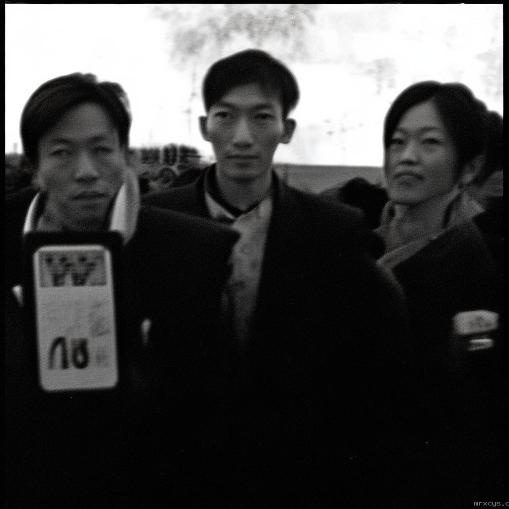 鄭愷“被做局”：綜藝劇本與明星生存智慧的深度剖析
