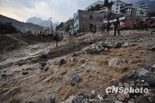 甘肅隴南徽縣強降雨引發的山體滑坡深度分析