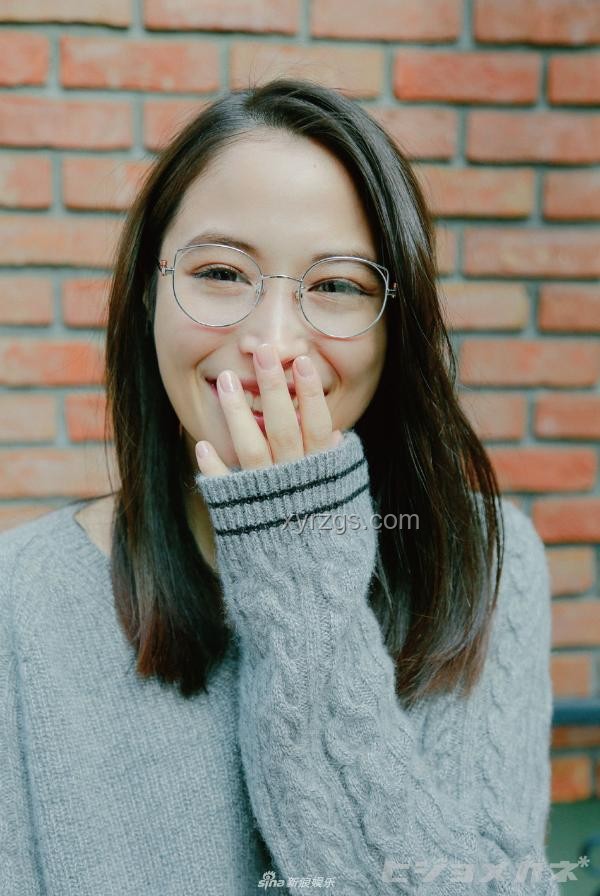拍身份證照片能戴眼鏡嗎？身份證照拍攝指南