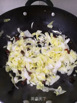 “熗炒包菜”視頻教程與傳統食譜對比