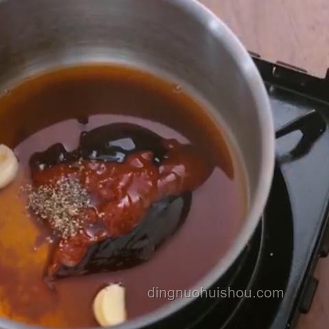 奢侈百搭蘸料：高端餐飲新趨勢的深度剖析