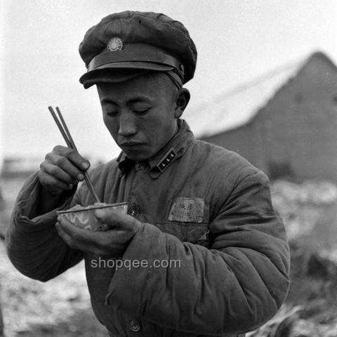軍糧新探秘：意大利單兵口糧F型與傳統(tǒng)軍糧對比分析