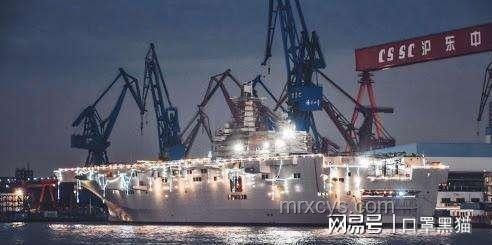 外國(guó)船只掛五星紅旗防襲擊現(xiàn)象與國(guó)防部回應(yīng)的深度對(duì)比分析