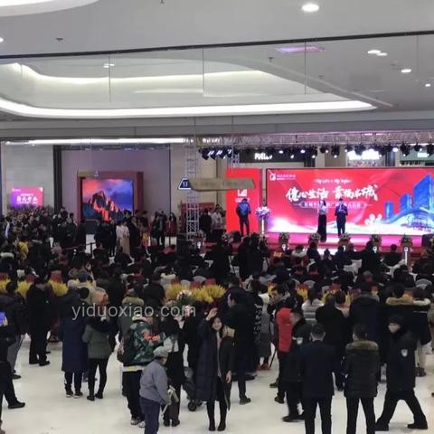 這個夏天，商場成了遛娃新戰場?????