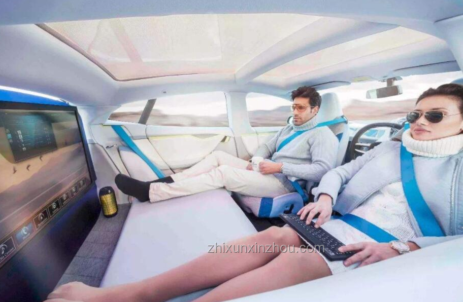 男子駕車致女友截癱事件：男方母親與公眾視角對(duì)比分析
