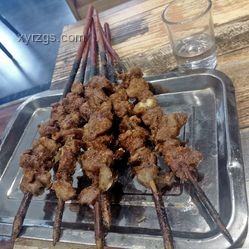 巨臭山羊奶酪整蠱女友，意外美食反轉記