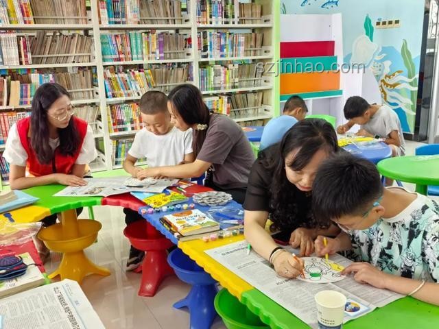 暑假圖書館爆滿啟示：縮小孩子差距，重在學校之外的培養