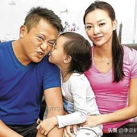 女大學生出軌外國人被開除案例研究